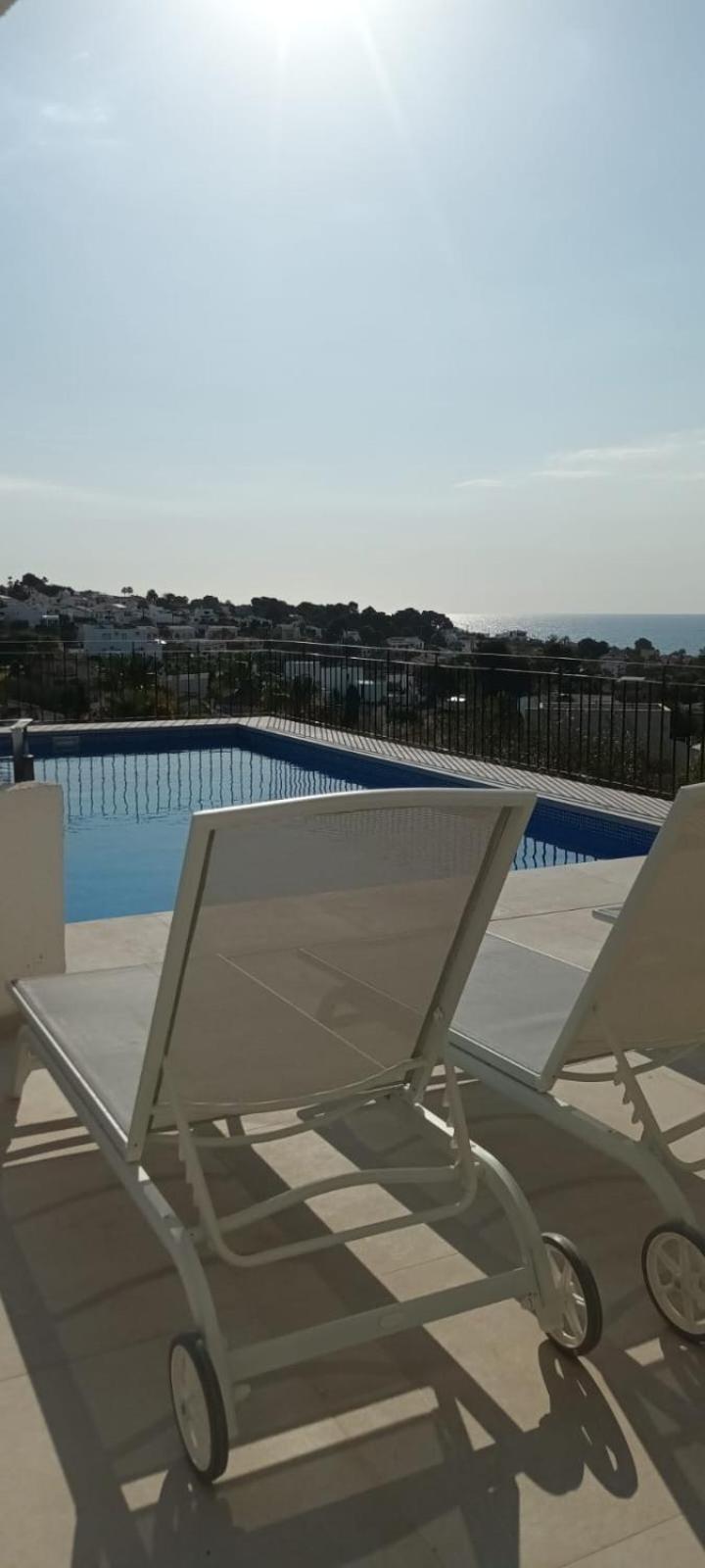 Meerblick Villa Mit Terrasse, Pool Und Kostenlosen Wlan Neu Renoviert Benissa Esterno foto